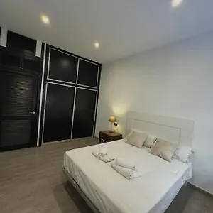 Moderno En Pleno Centro De Apartamento Córdoba