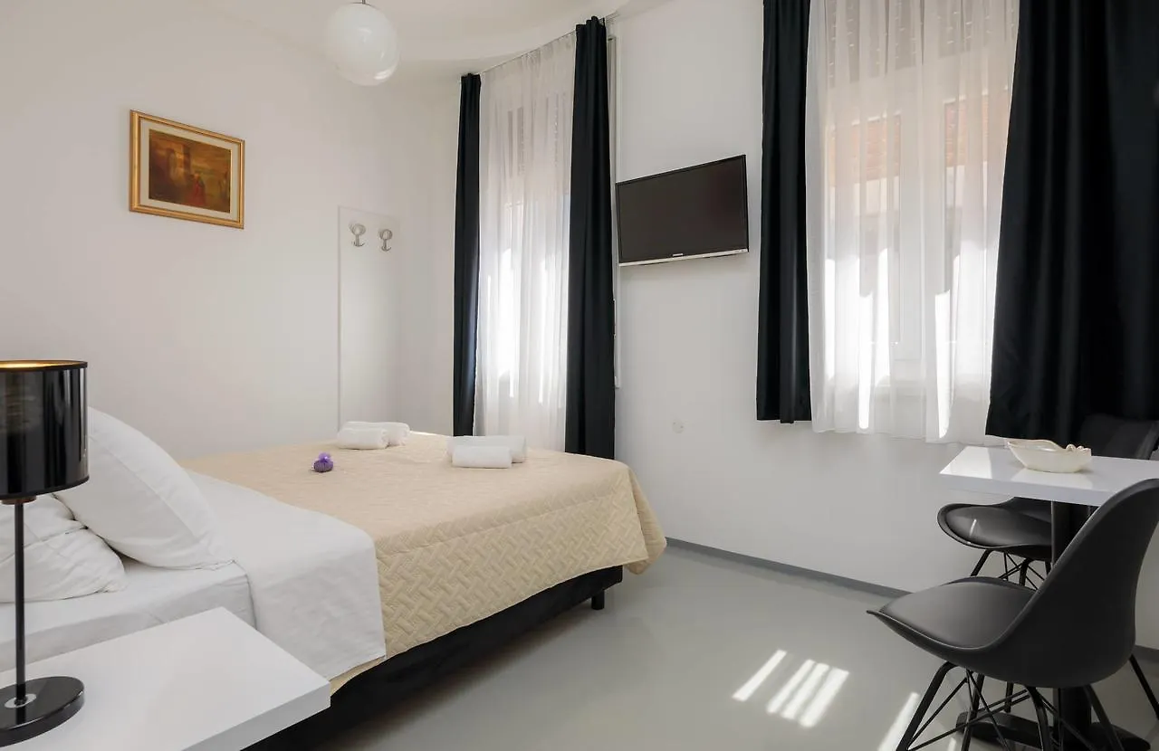 Plr Luxury Rooms Spalato Croazia